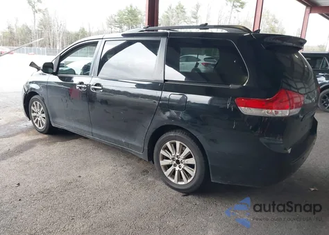 2011 Toyota Sienna Xle from USA, damaged, VIN 5TDDK3DC0BS017351